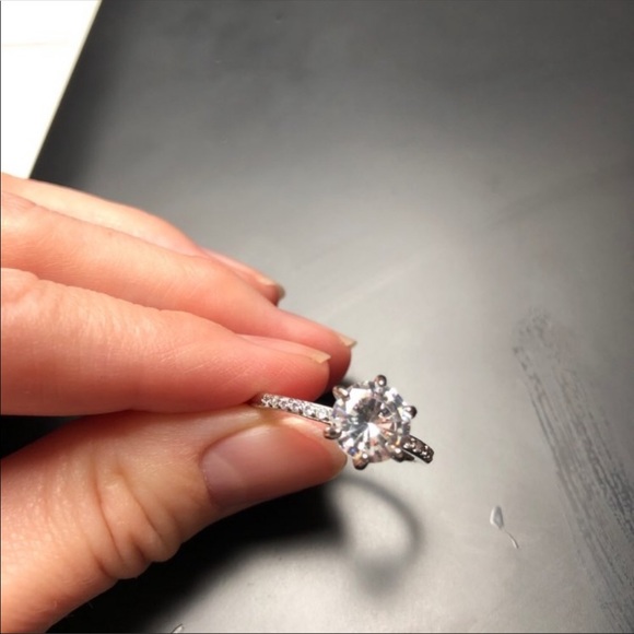 Golden Threads - Picture 6 of 7